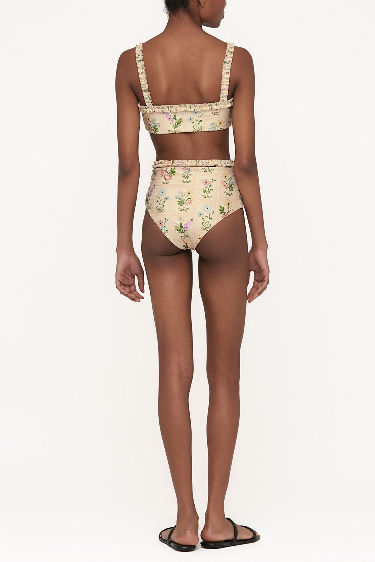 Olmo Pradera Bikini Top in Neutral - shop-olivia.com