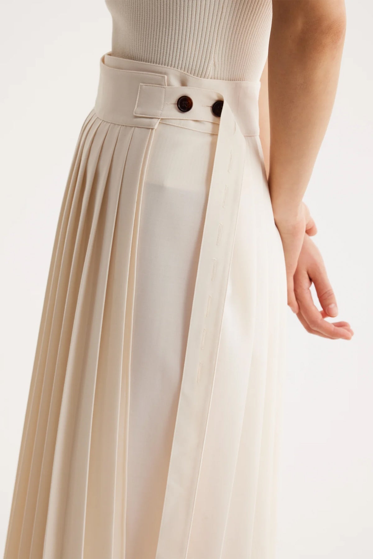 Plissé Wrap Skirt in Cream - shop-olivia.com