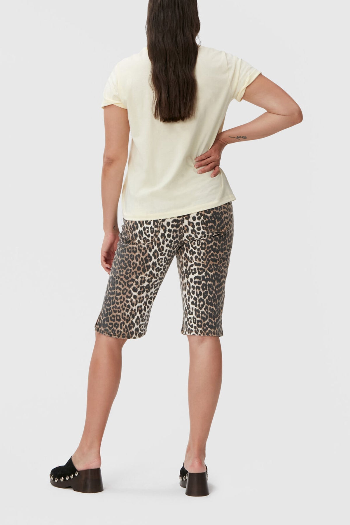Print Denim Knee Length Shorts in Leopard - shop-olivia.com
