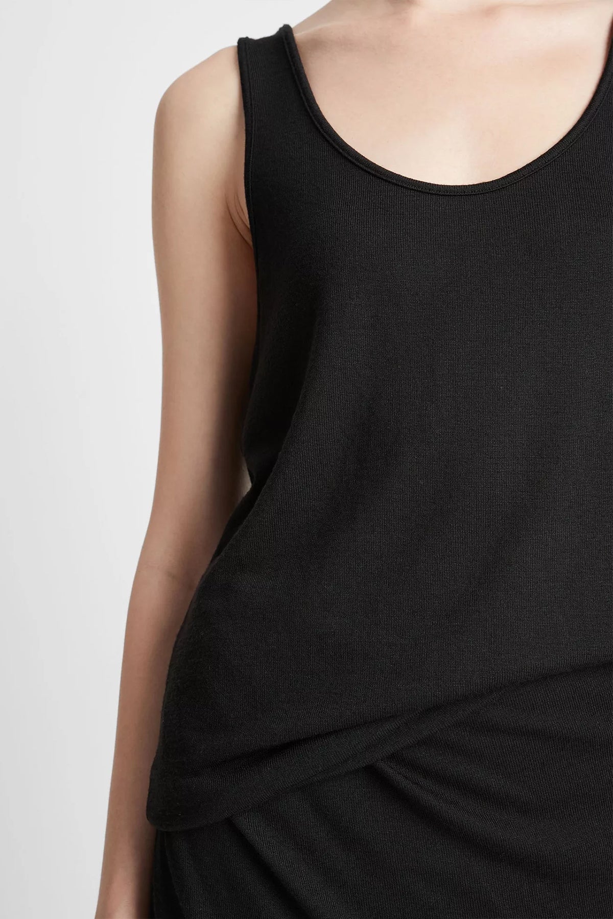 Relaxed Scoop-Neck Tank in Black - shop-olivia.com