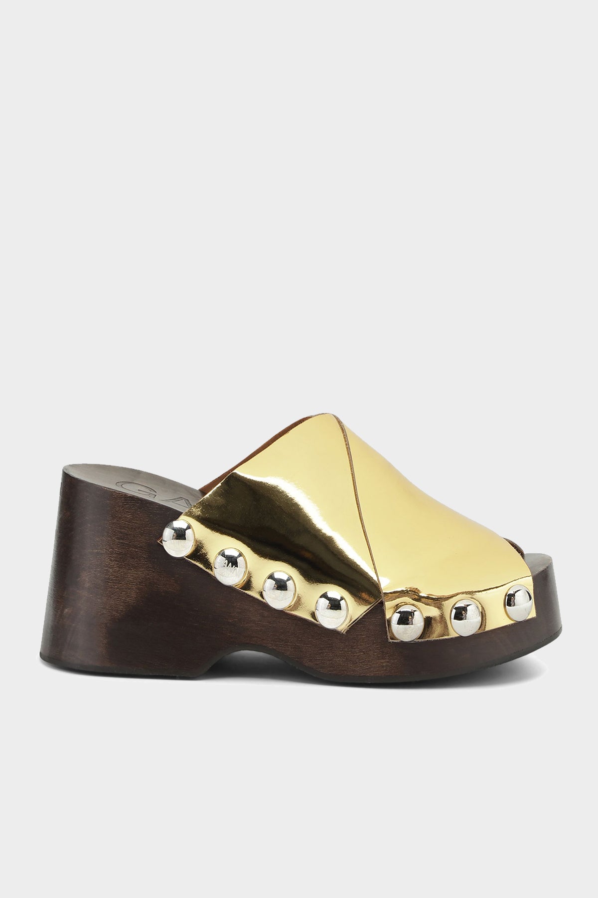 Retro Peep Toe Wood Sandal in Gold - shop-olivia.com