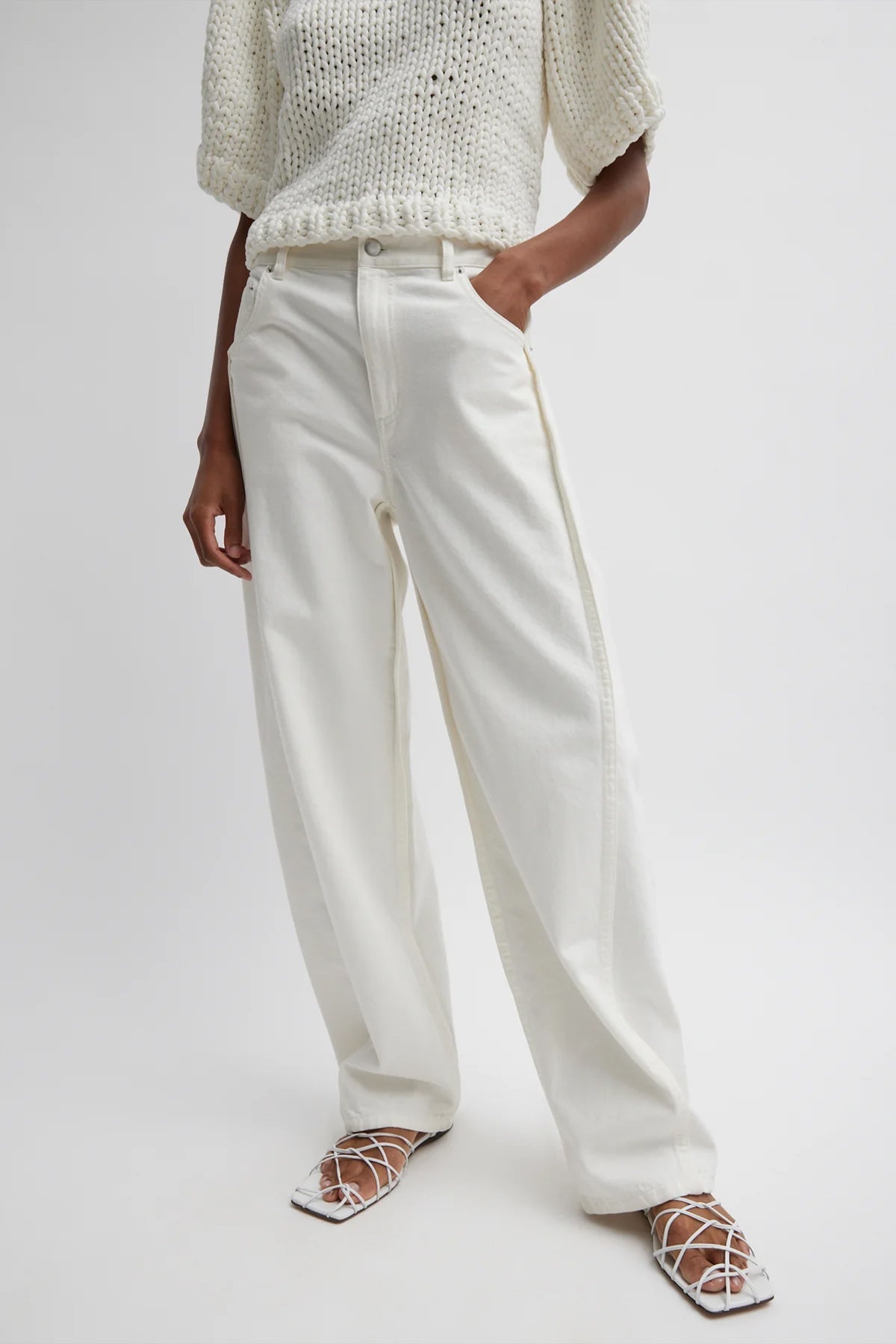 Spring Denim Tuck Jean (Short) in White - shop-olivia.com