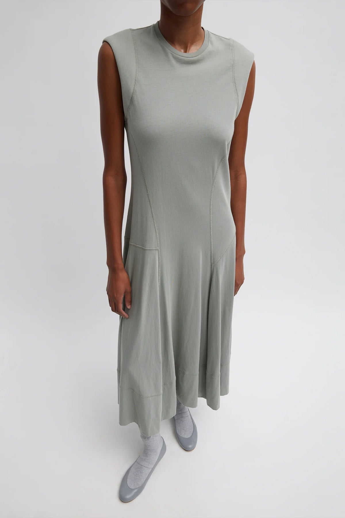 T-Shirt Sleeveless Dress in Pumice Grey - shop-olivia.com