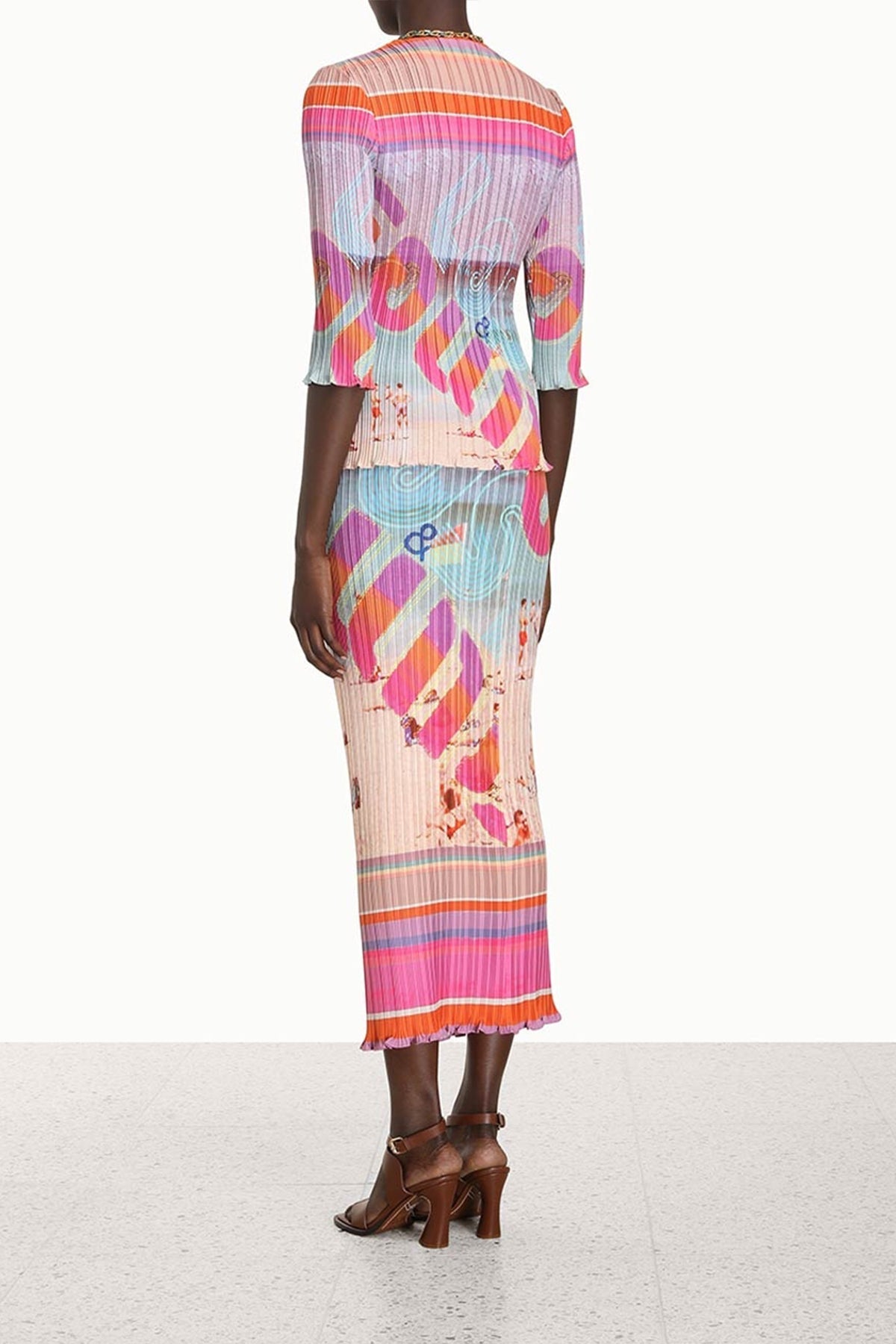 Wonderland Pleated Skirt in Poster Print - shop-olivia.com