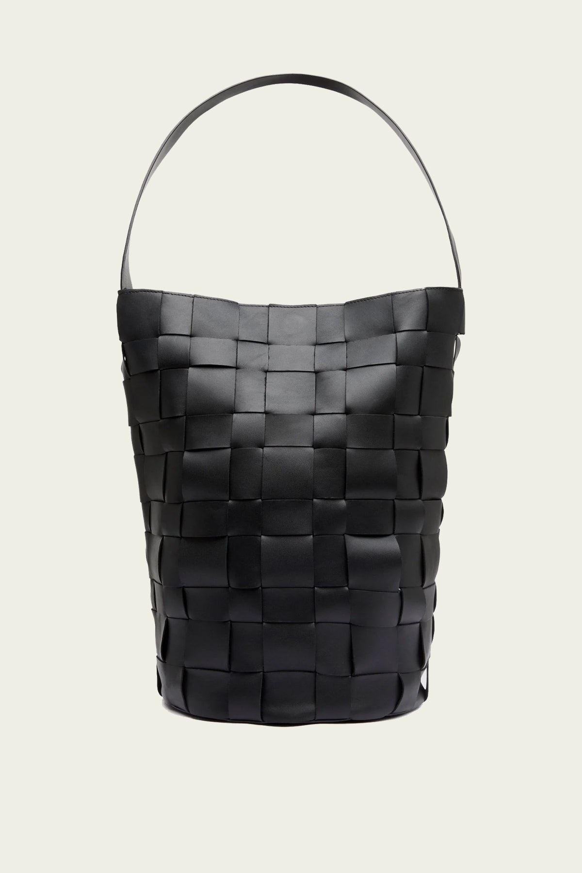 Woven Bucket Bag in Black - shop-olivia.com